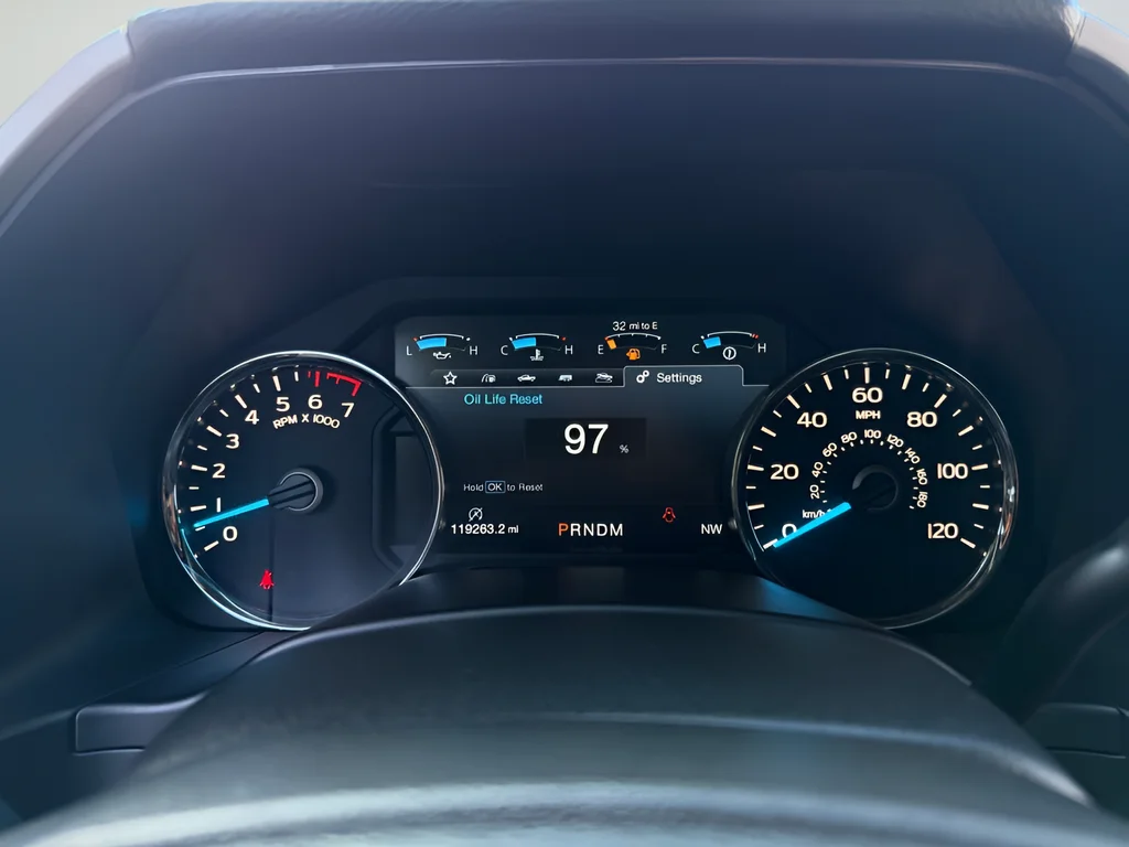 Used 2019 Silver Ford Lariat image 15