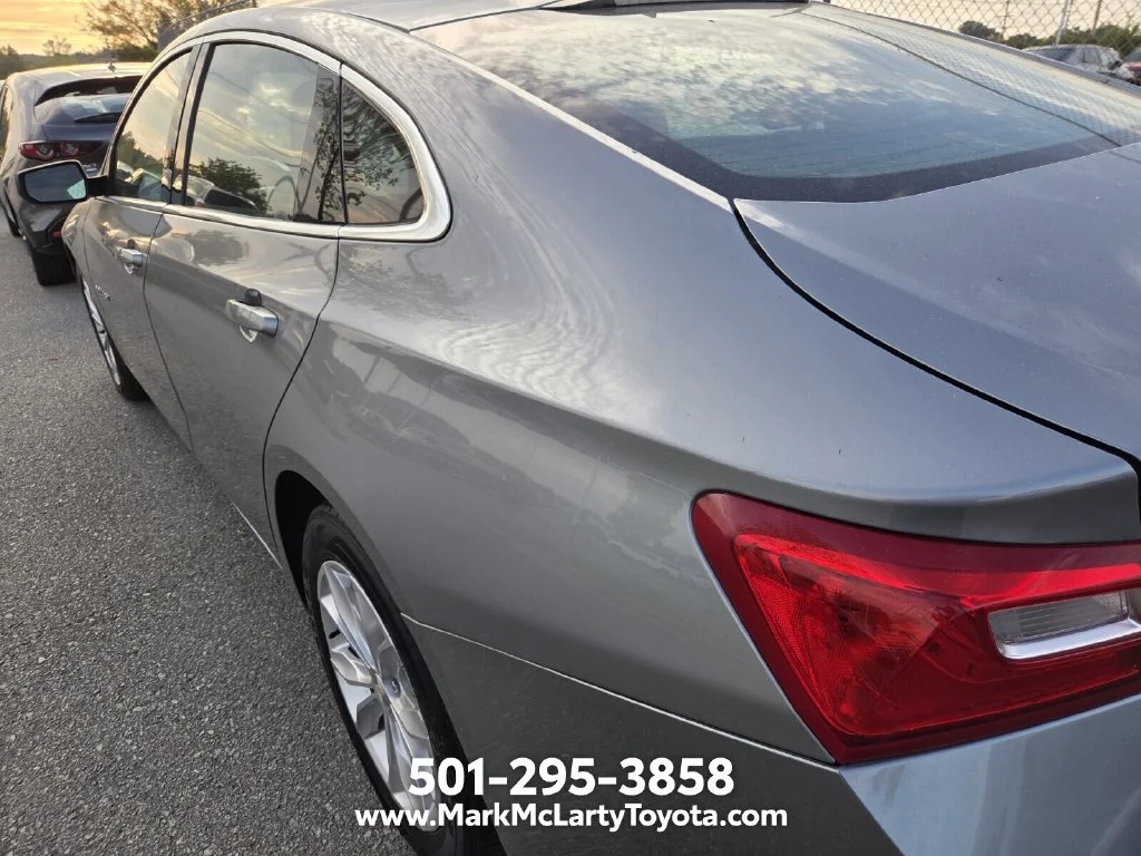 Used 2023 Gray Chevrolet LT image 9