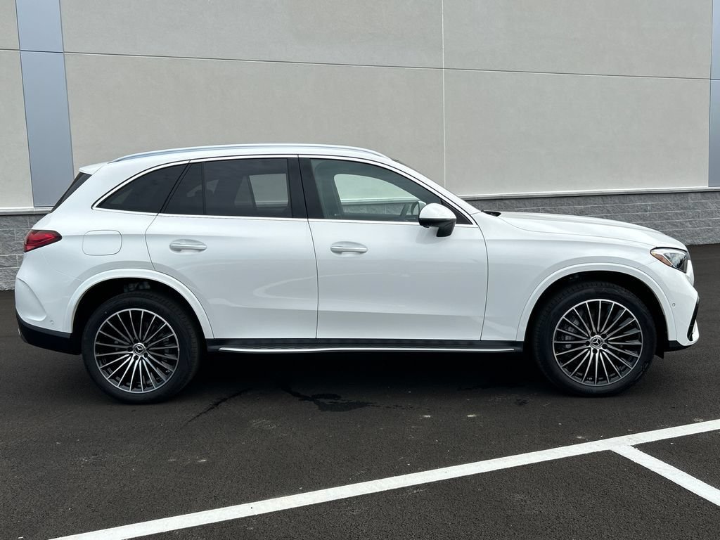 New 2026 Polar White Mercedes-Benz GLC 300 image 46