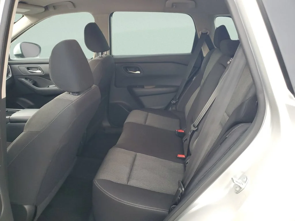 Used 2024 Silver Nissan SV FWD image 10