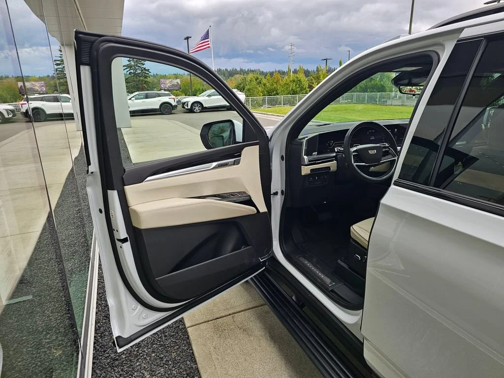 New 2026 Vibrant White Tricoat Cadillac Sport image 21