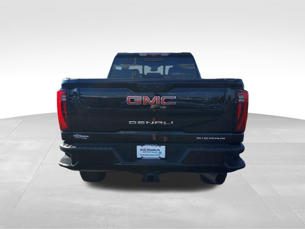 Used 2025 Black GMC Denali image 4