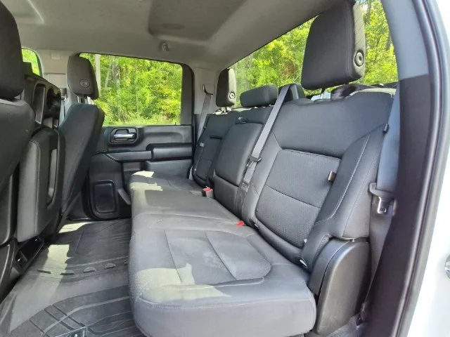 Used 2023 White Chevrolet Custom image 28