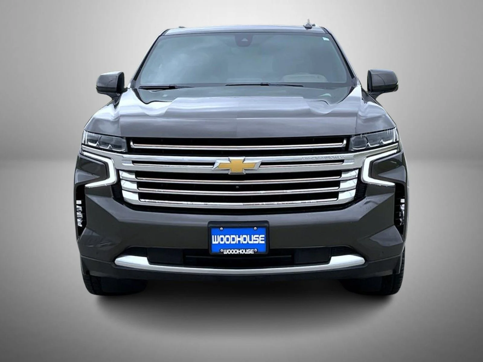 Used 2021 Gray Chevrolet High Country image 2