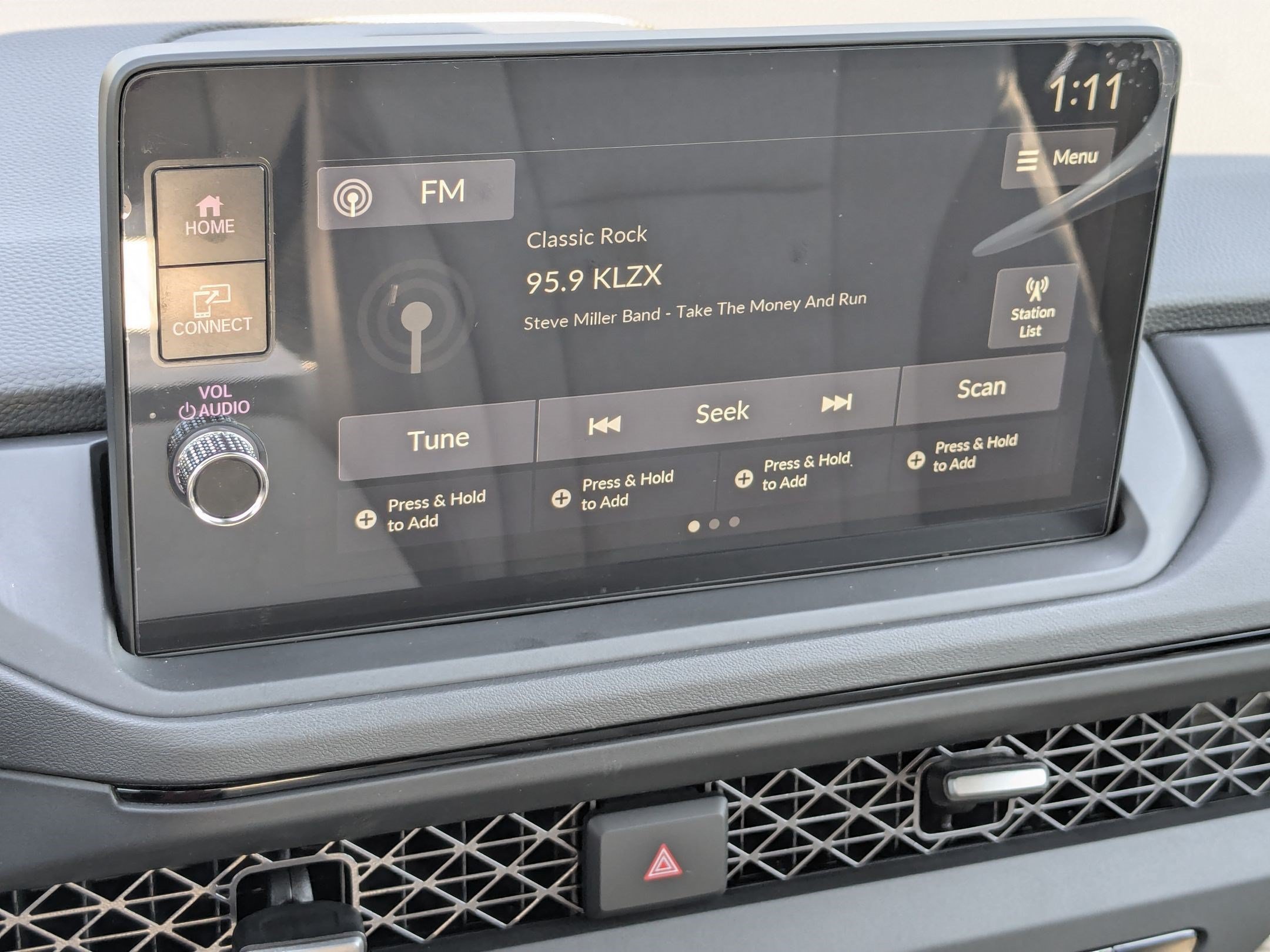 New 2026 Platinum White Pearl Honda SE image 17