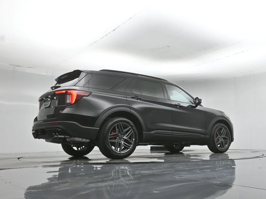 New 2026 Agate Black Metallic Ford ST image 49