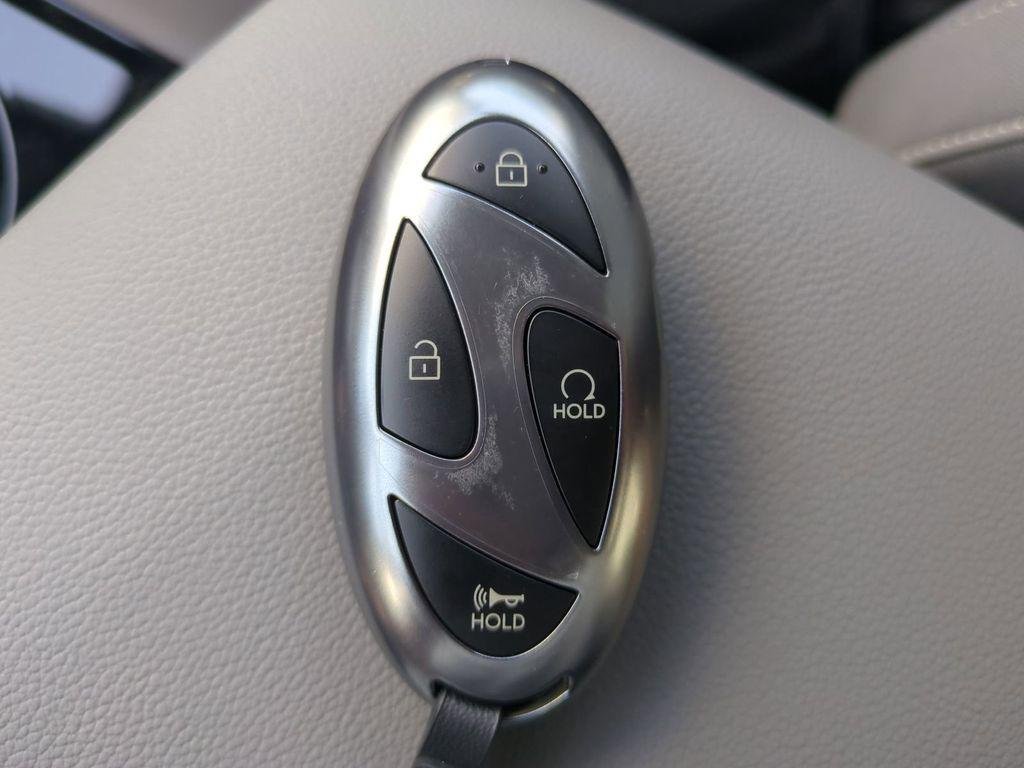 New 2026 White Hyundai SEL Sport Premium image 35