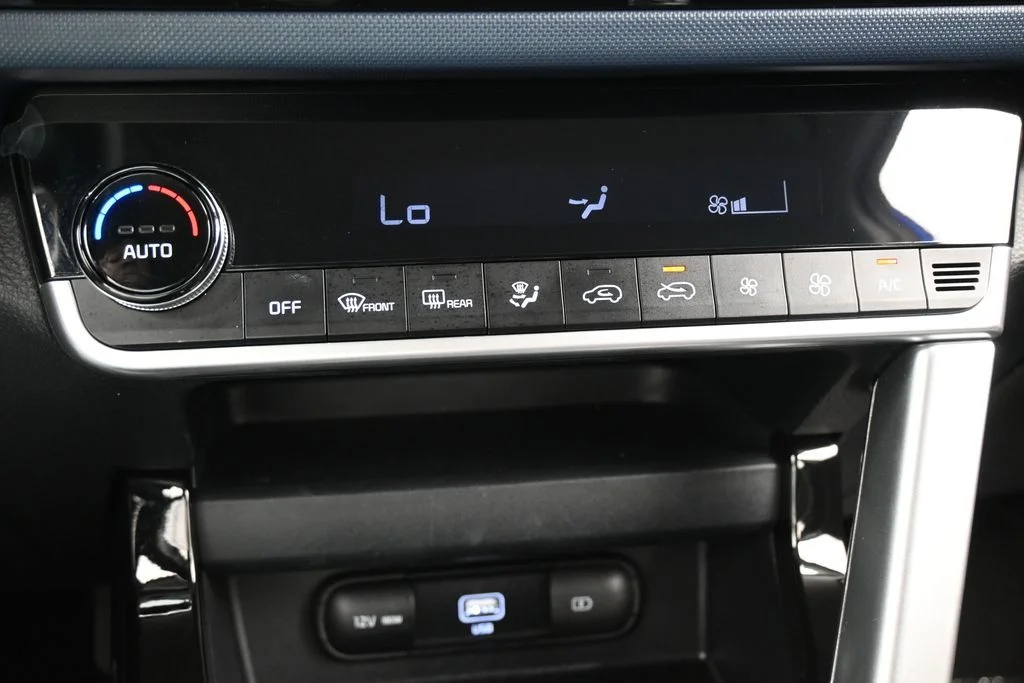Used 2023 Neptune Blue Kia S image 19