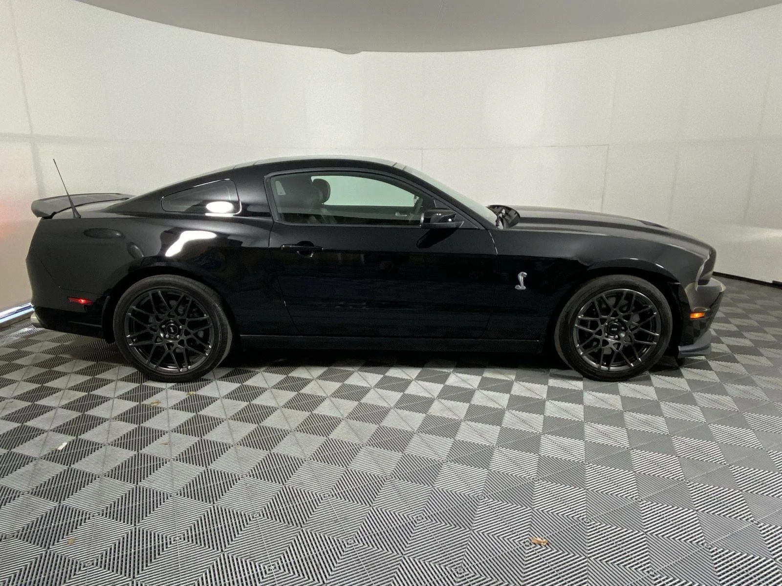 Used 2014 Black Ford Base image 3