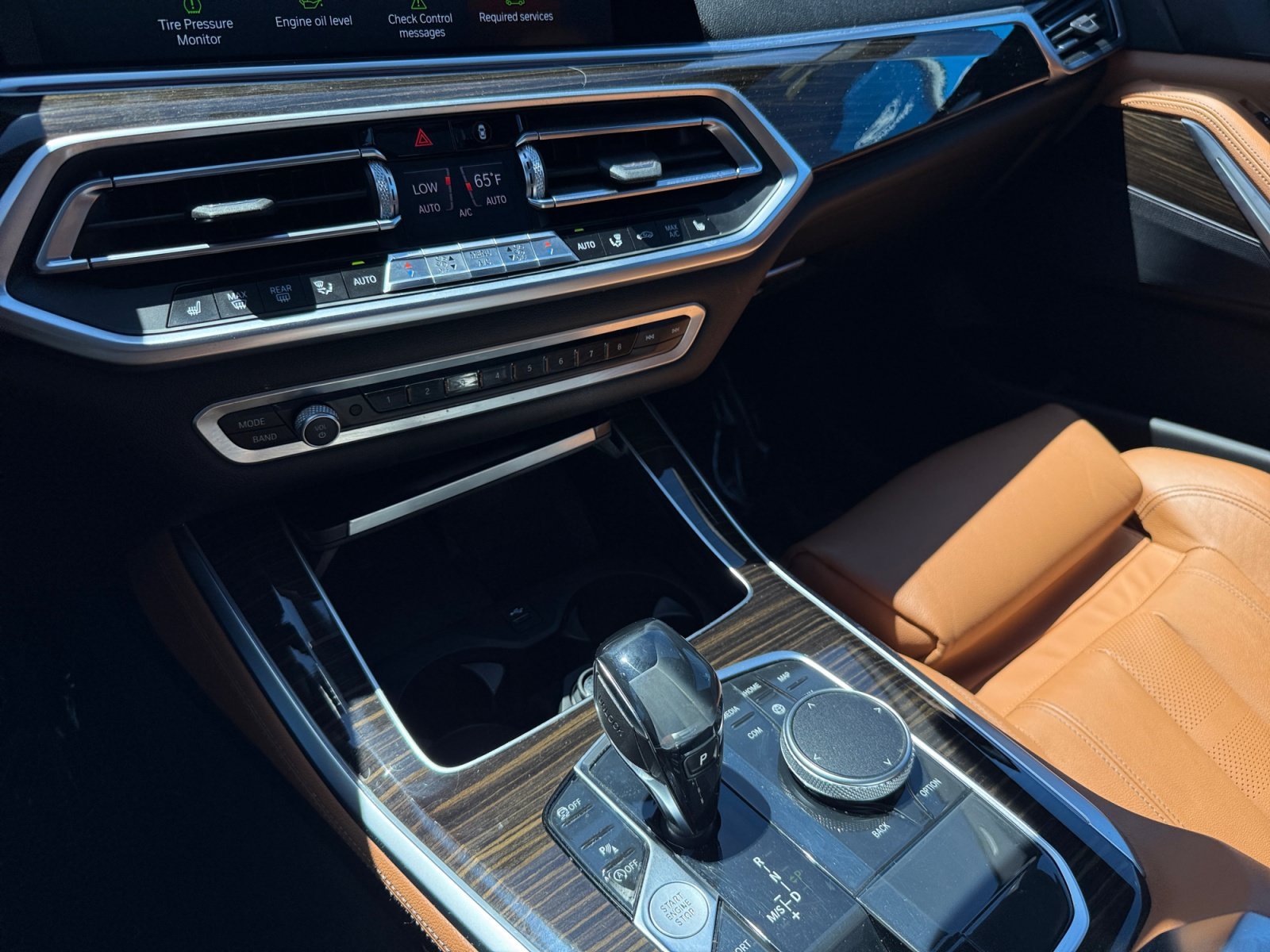 Used 2019 Arctic Gray Metallic BMW xDrive40i image 13