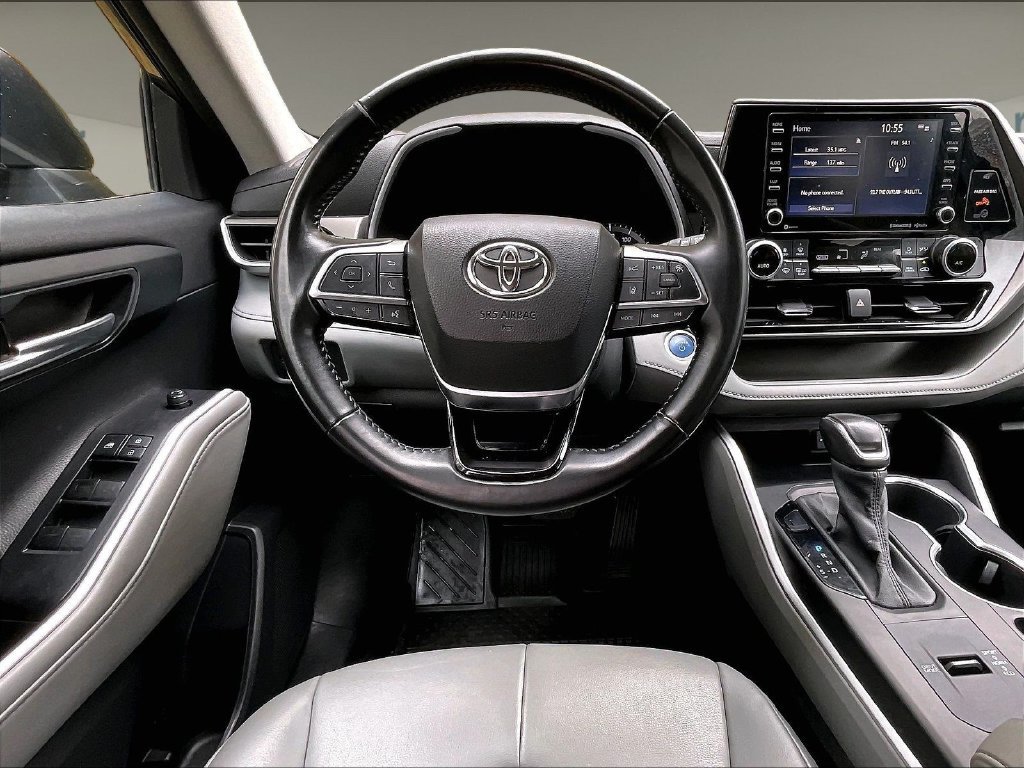 Used 2021 Magnetic Gray Metallic Toyota XLE image 18