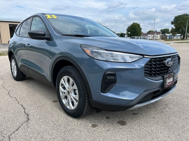 2025 Ford Escape Active photo 3