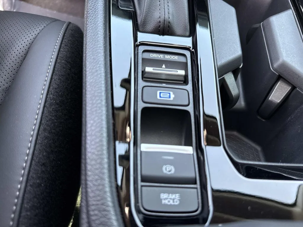 Used 2023 Gray Honda EX-L image 35