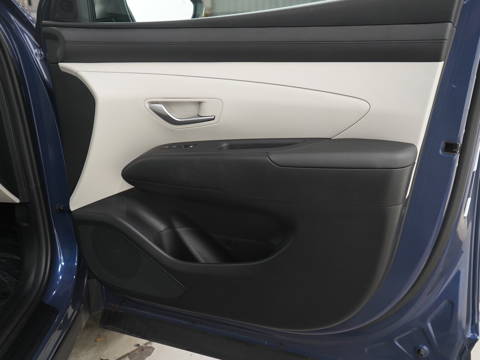 Used 2026 Atlantis Blue Hyundai SEL AWD image 9