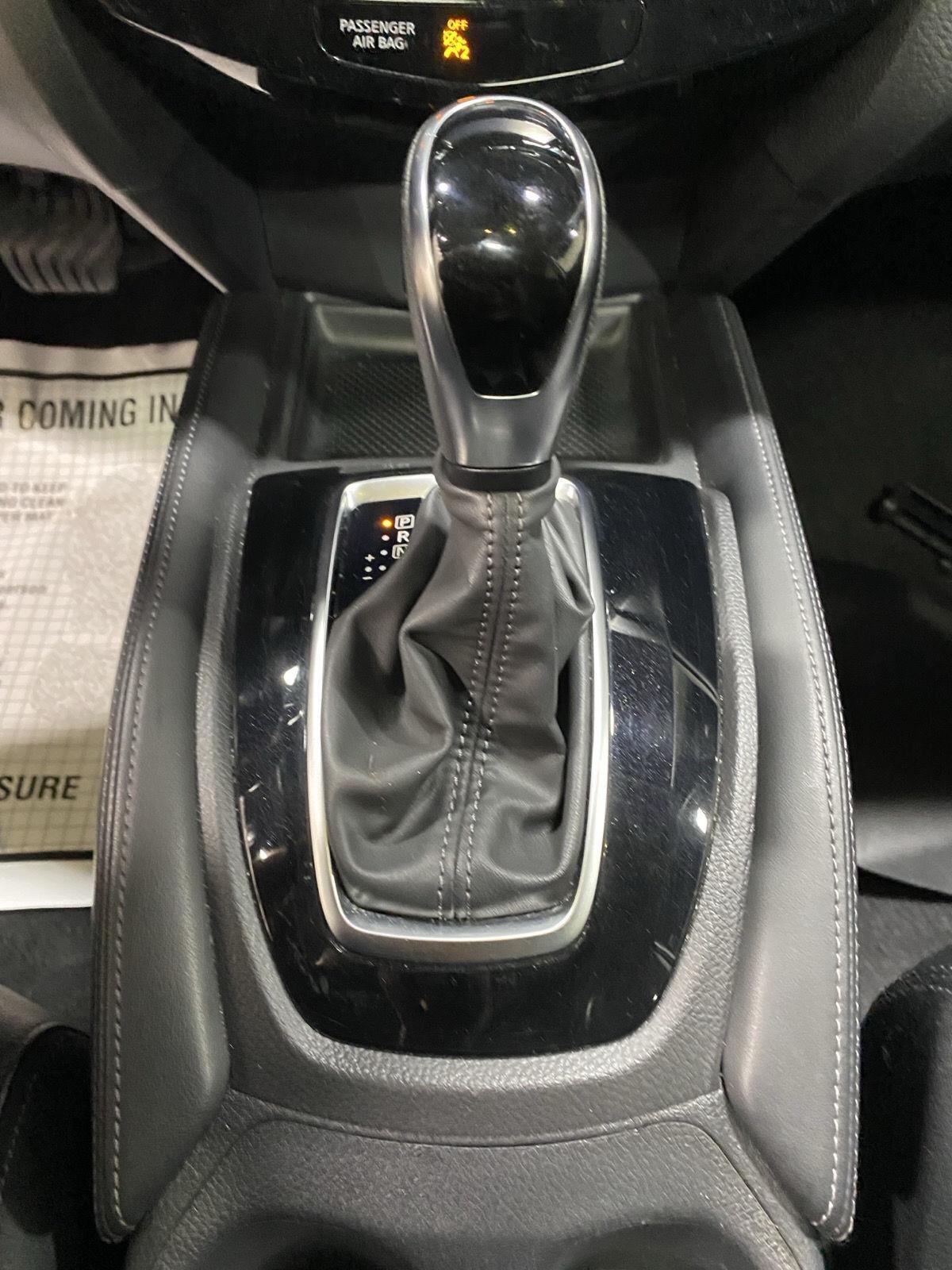 Used 2017 Pearl White Nissan SL image 29