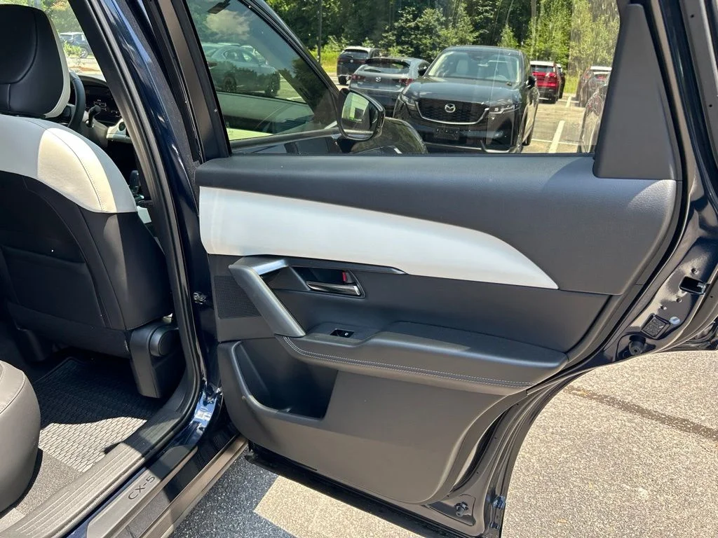 New 2026 Navy Blue Mica Mazda 2.5 S Preferred image 18