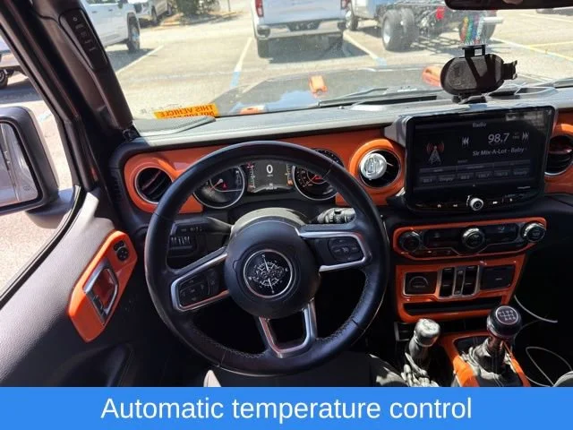 Used 2018 Gray Jeep Sahara 4x4 image 16