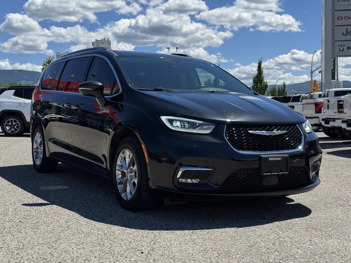 Used 2021 Black Chrysler Touring-L Plus image 4
