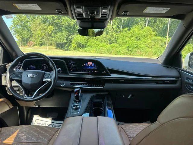 Used 2022 White Cadillac Sport image 13