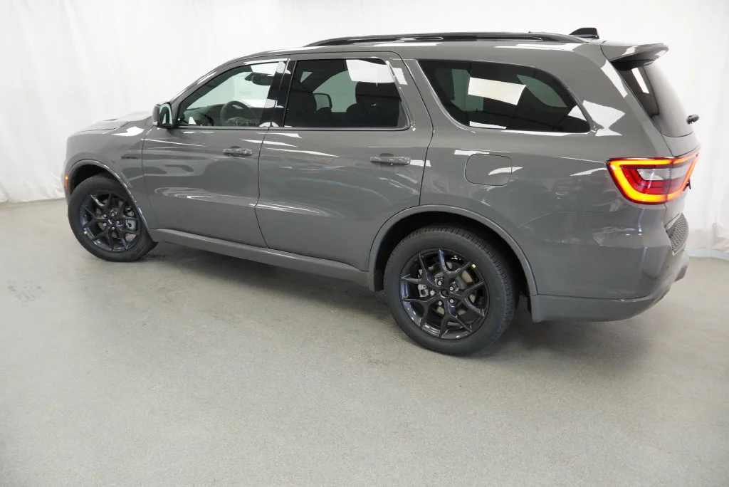 New 2026 Destroyer Gray Clear-Coat Exterior Paint Dodge GT Plus HEMI V8 image 18