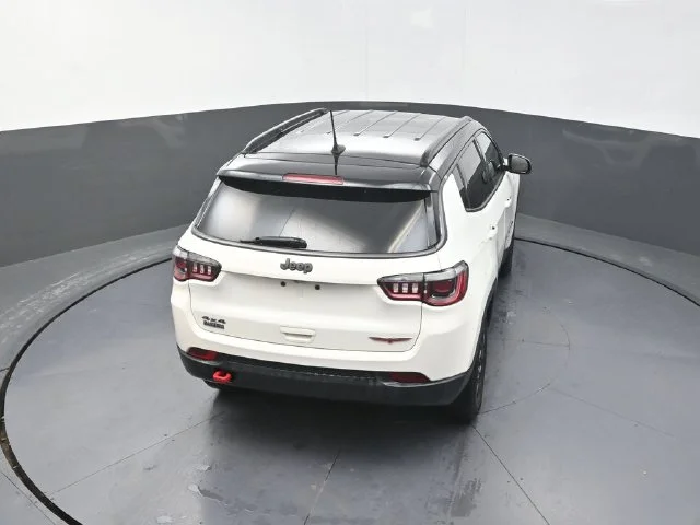 Used 2020 White Jeep Trailhawk image 28