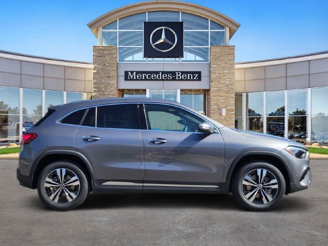 New 2026 Mountain Grey Metallic Mercedes-Benz GLA 250 image 5