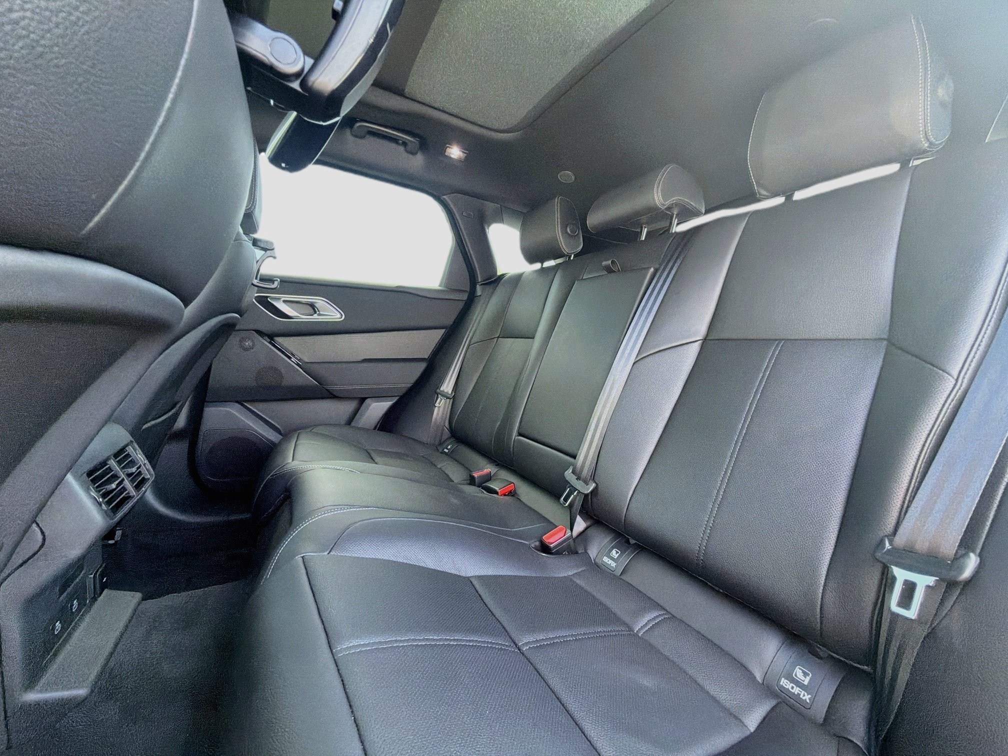New 2026 Fuji White LAND ROVER  image 21