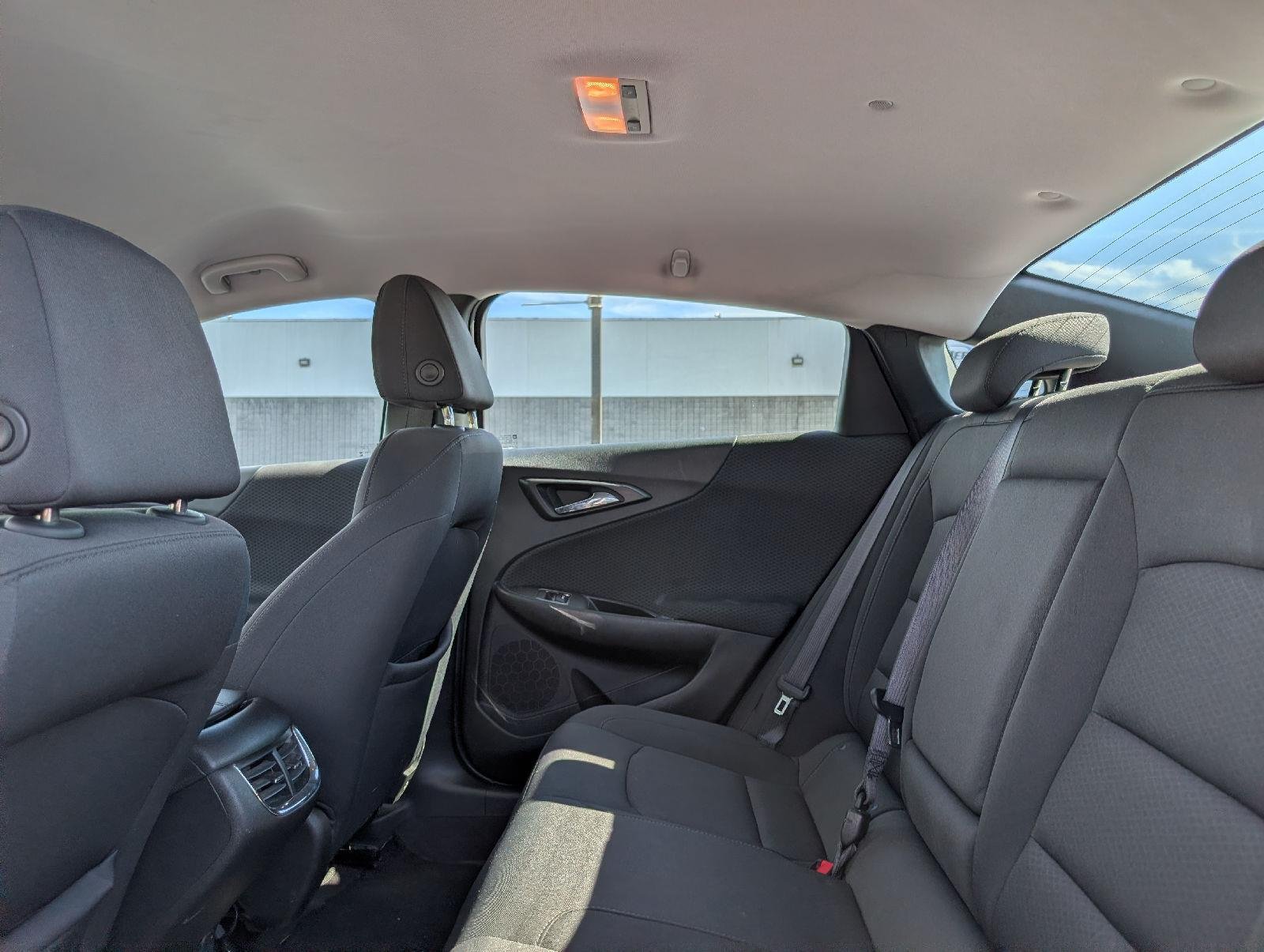 Used 2018 Sandy Ridge Metallic Chevrolet LT image 9