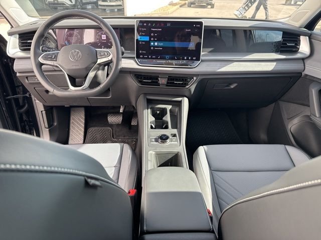 New 2026 Black Pearl Volkswagen 2.0T SE image 28