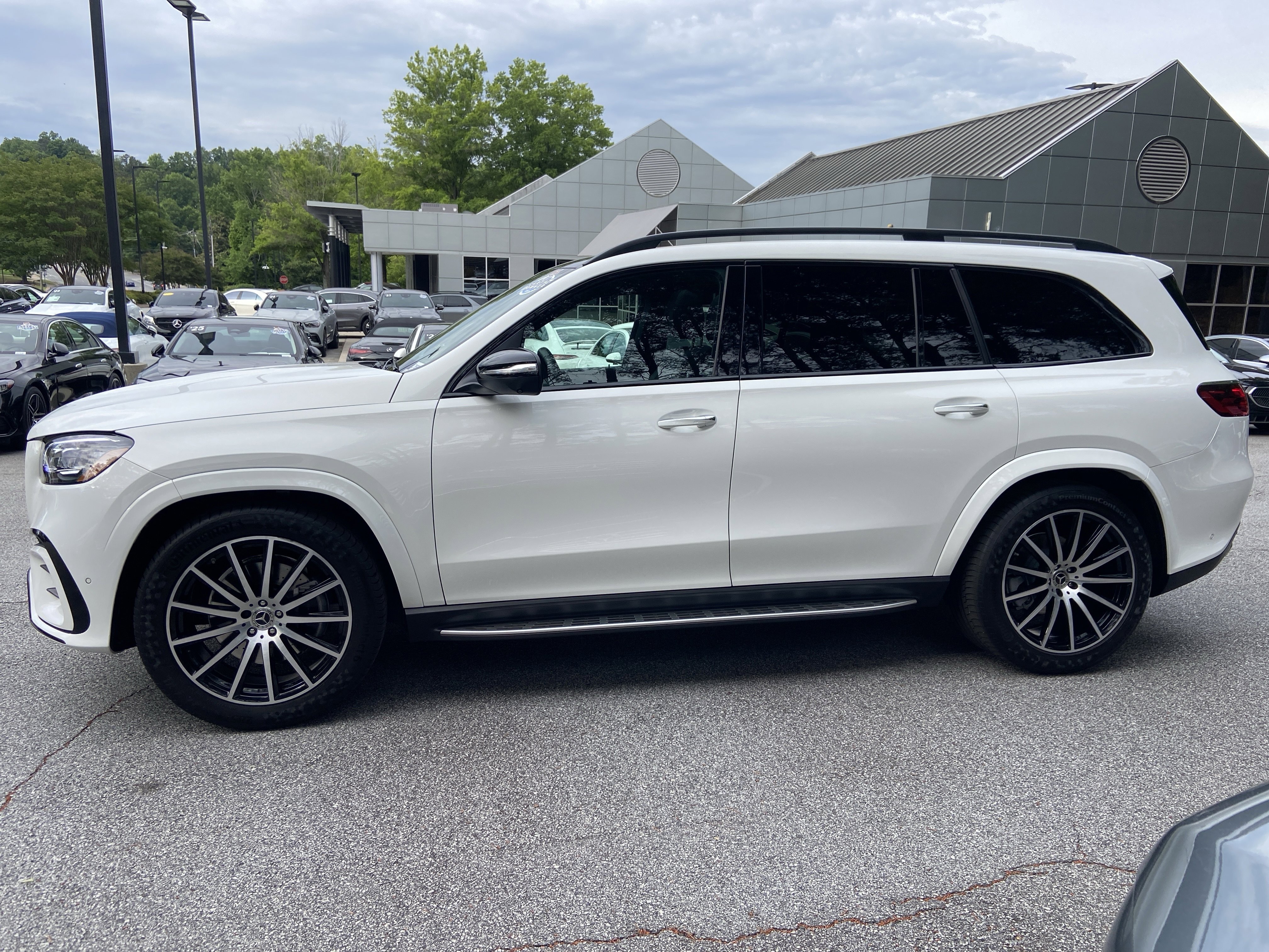 Certified Used 2025 Polar White Mercedes-Benz GLS 580 4MATIC® SUV image 16