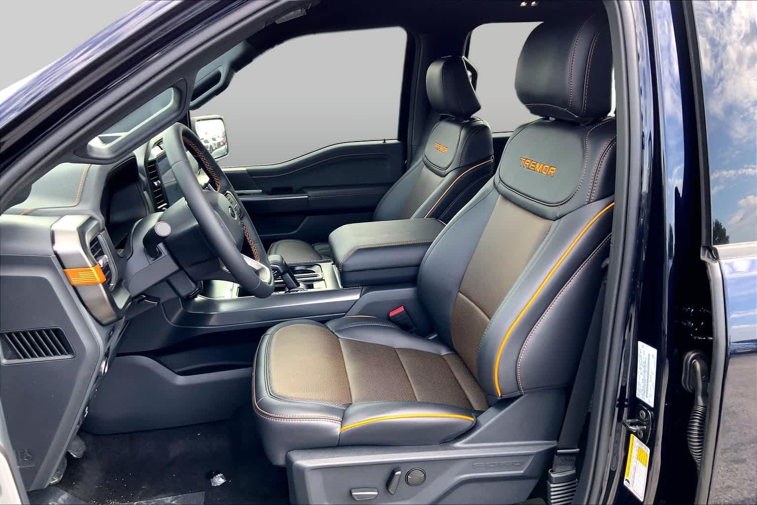 New 2026 Antimatter Blue Metallic Ford Tremor® image 7