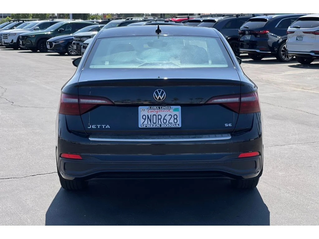 Used 2023 Deep Black Pearl Volkswagen SE image 3