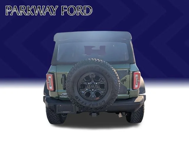 Used 2022 Green Ford Badlands image 5