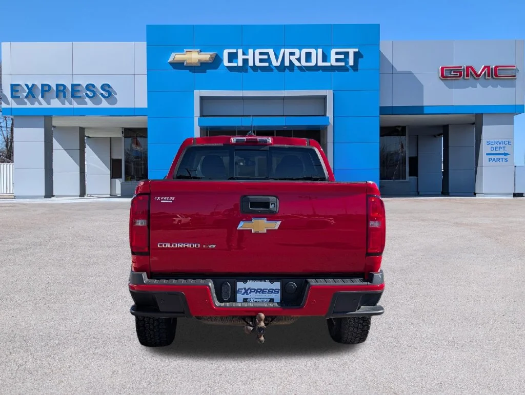 Used 2020 Red Chevrolet Z71 image 4