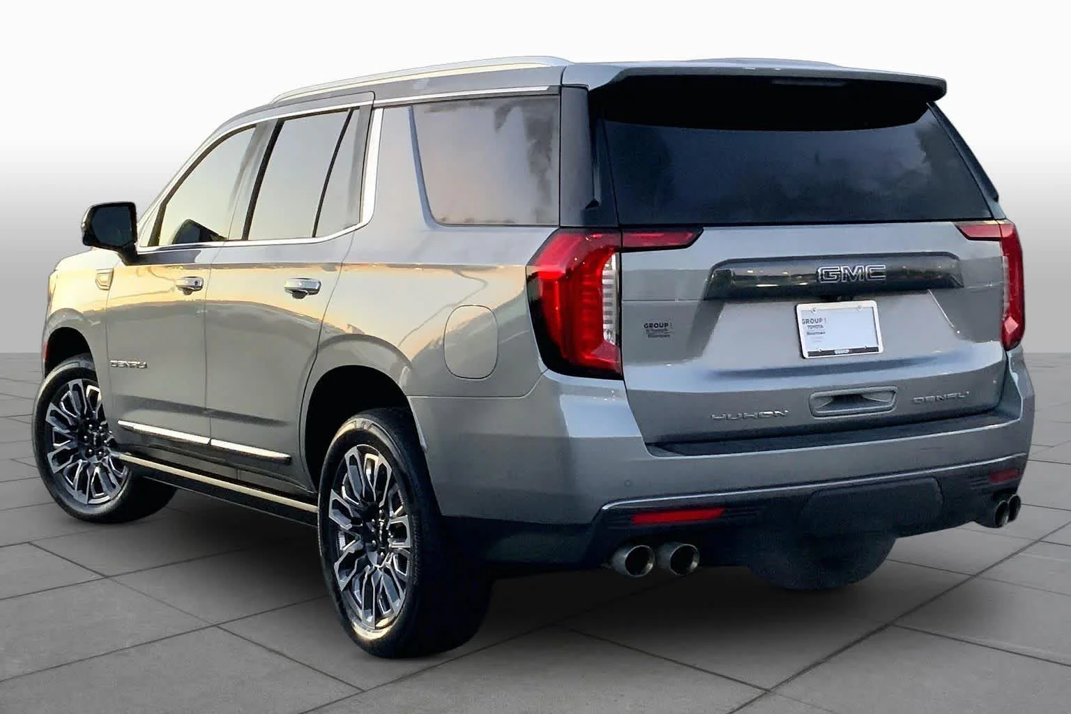 Used 2023 Sterling Metallic GMC Denali Ultimate image 12