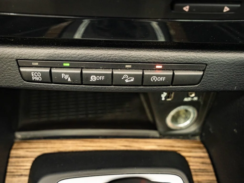 Used 2015 Glacier Silver Metallic BMW xDrive28i image 35