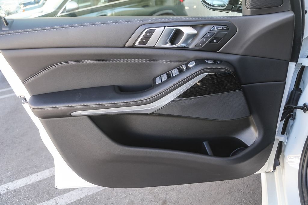 Certified Used 2023 Alpine White BMW xDrive40i image 17
