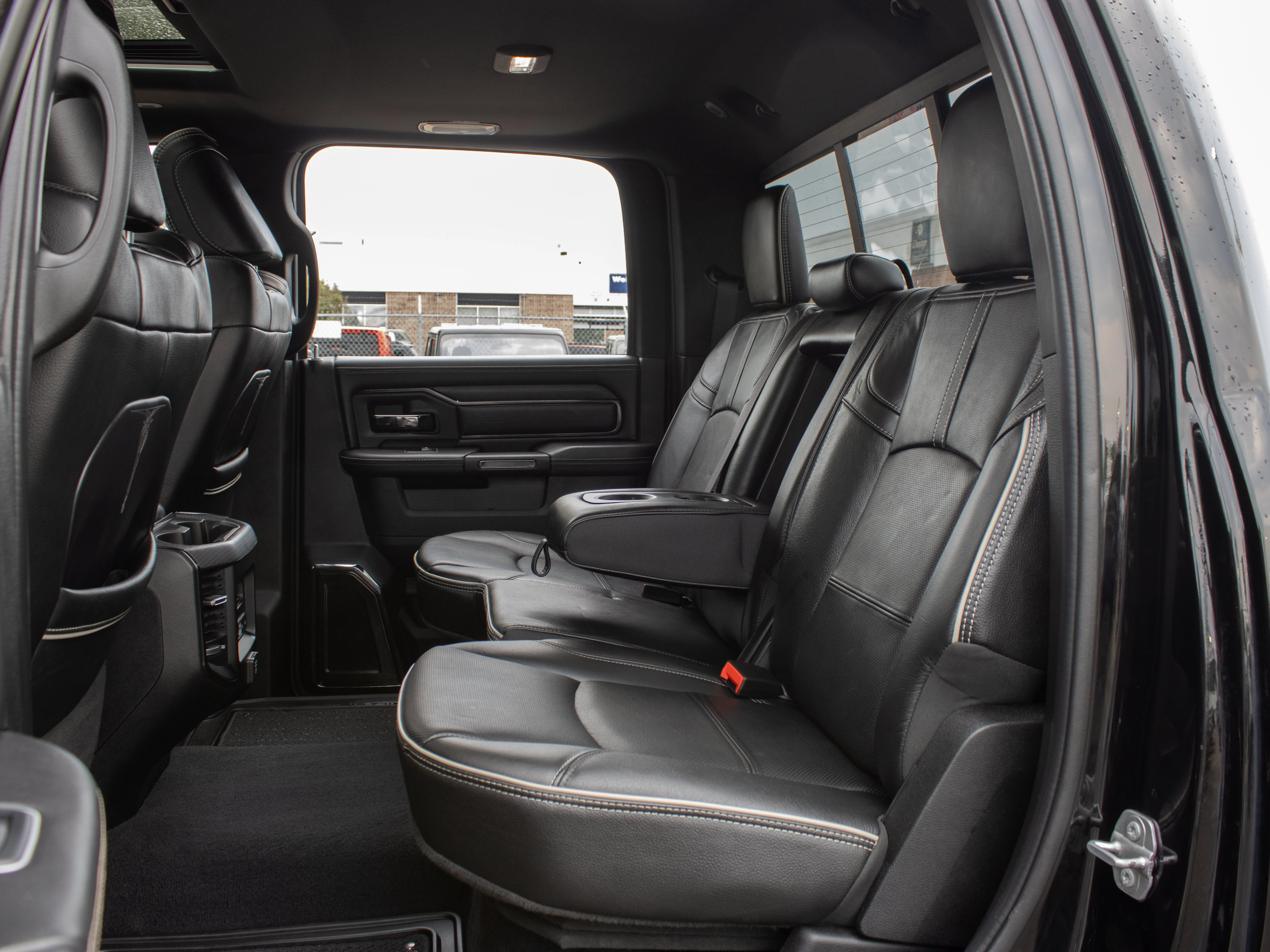 Used 2023 Black RAM Limited*Dually | 6.7L Cummins HO | 4.10 Rear Axle | 5th Wheel & Gooseneck Prep | image 19