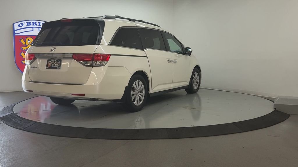 Used 2017 White Diamond Pearl Honda EX-L image 5