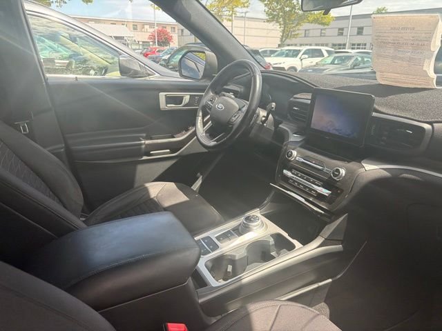Used 2020 Silver Spruce Metallic Ford XLT image 12