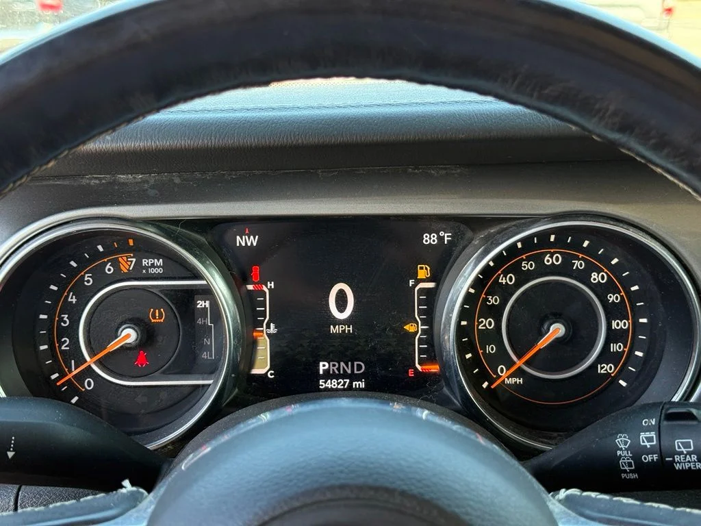 Used 2019 Gray Jeep Unlimited Sahara image 17