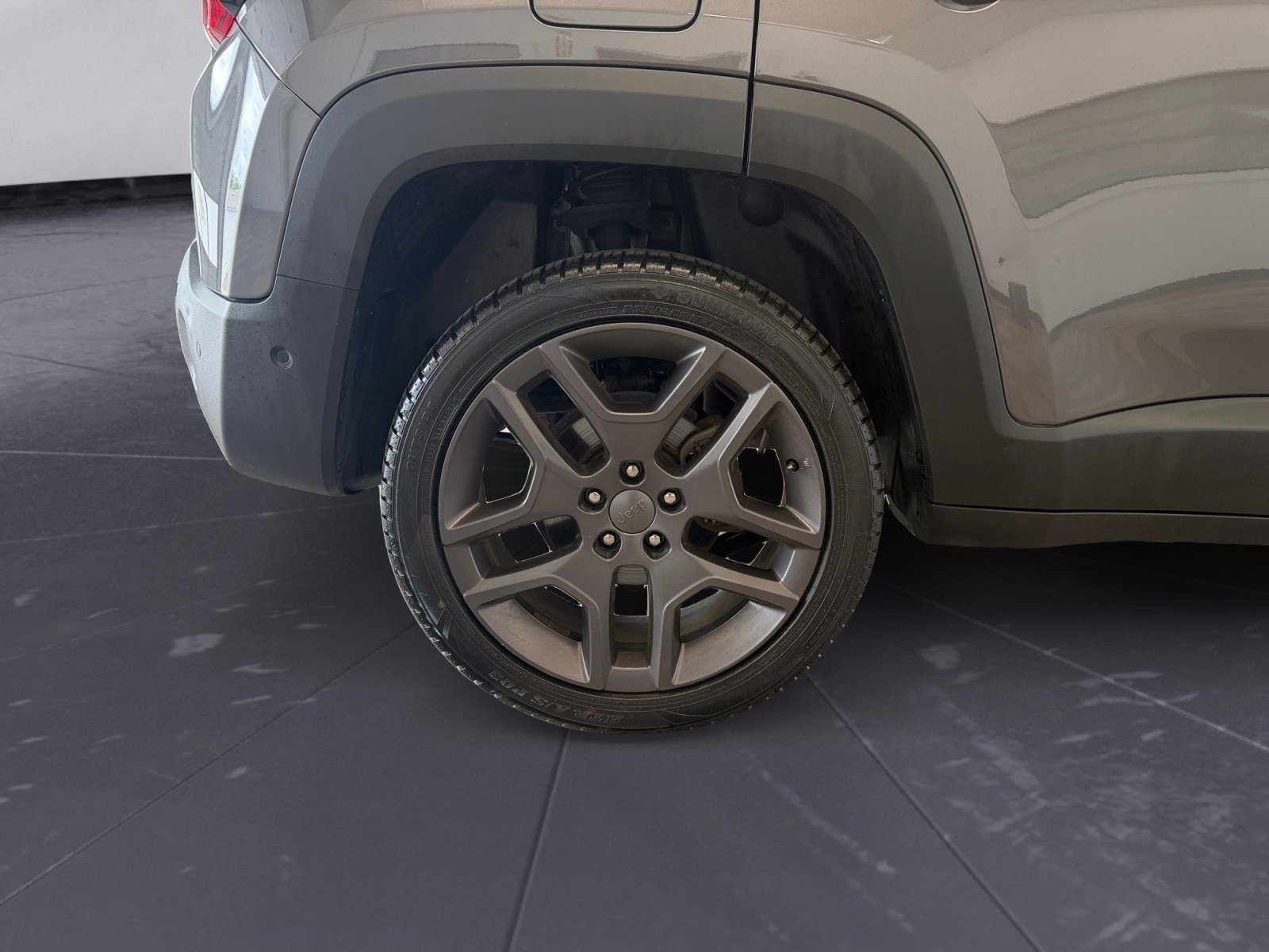 Certified Used 2021 Granite Crystal Metallic Clearcoat Jeep 80th Anniversary image 43