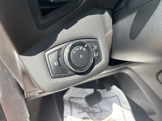 Used 2014 Red Ford SE image 15