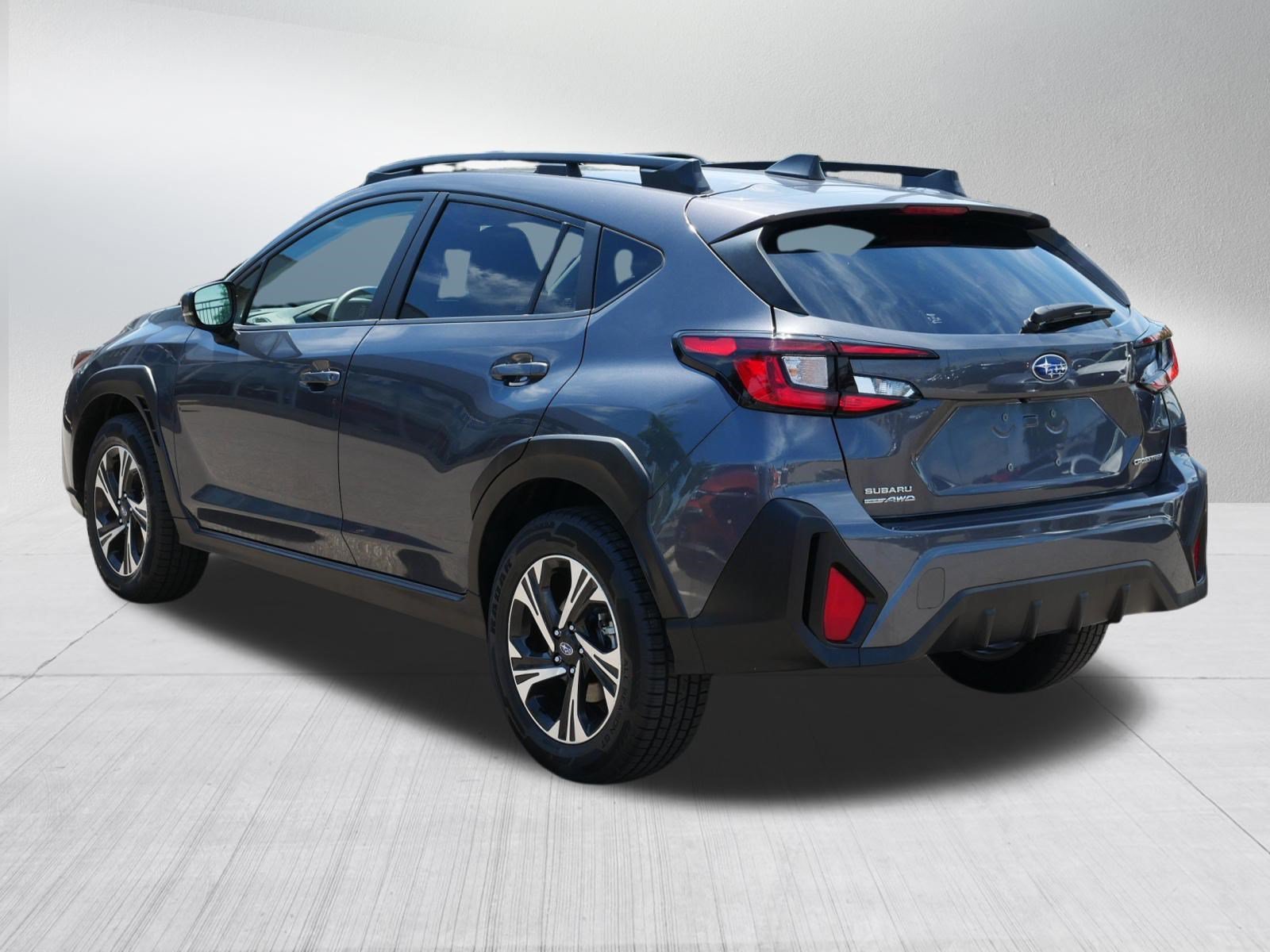 Used 2025 Magnetite Gray Metallic Subaru Premium image 5