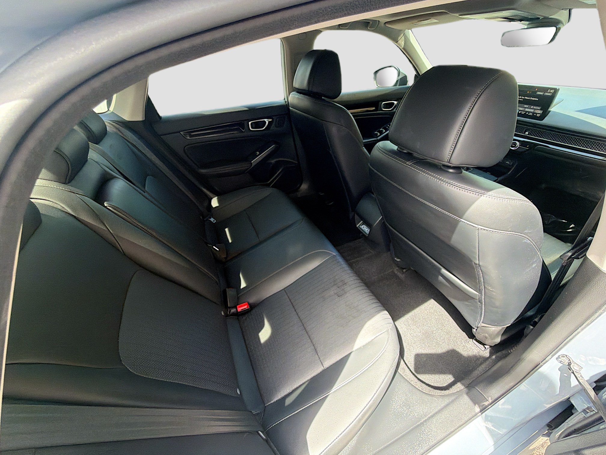 2022 Honda Civic Touring - Photo 29