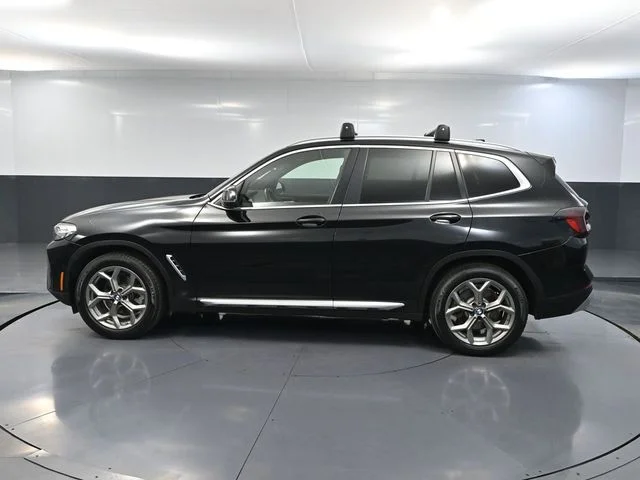 Used 2023 Black BMW xDrive30i image 10