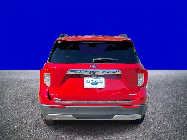 Used 2023 Red Ford XLT image 4