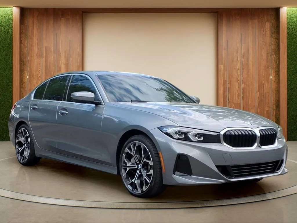 2025 BMW 3 Series 330i Sedan's photo