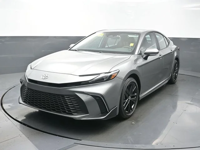 Used 2026  Toyota SE image 1