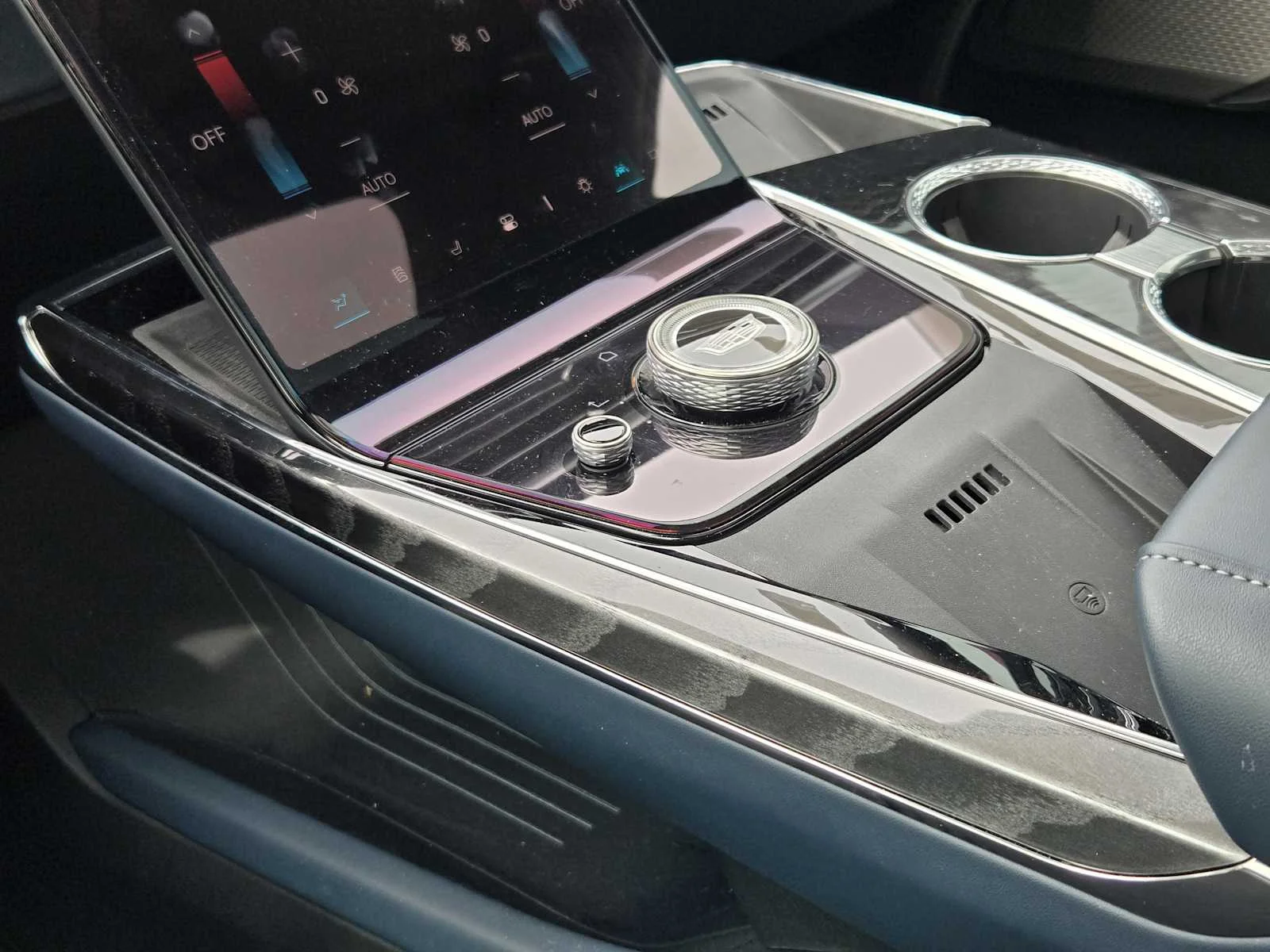 2025 Cadillac Escalade IQ Sport 2 - Photo 14